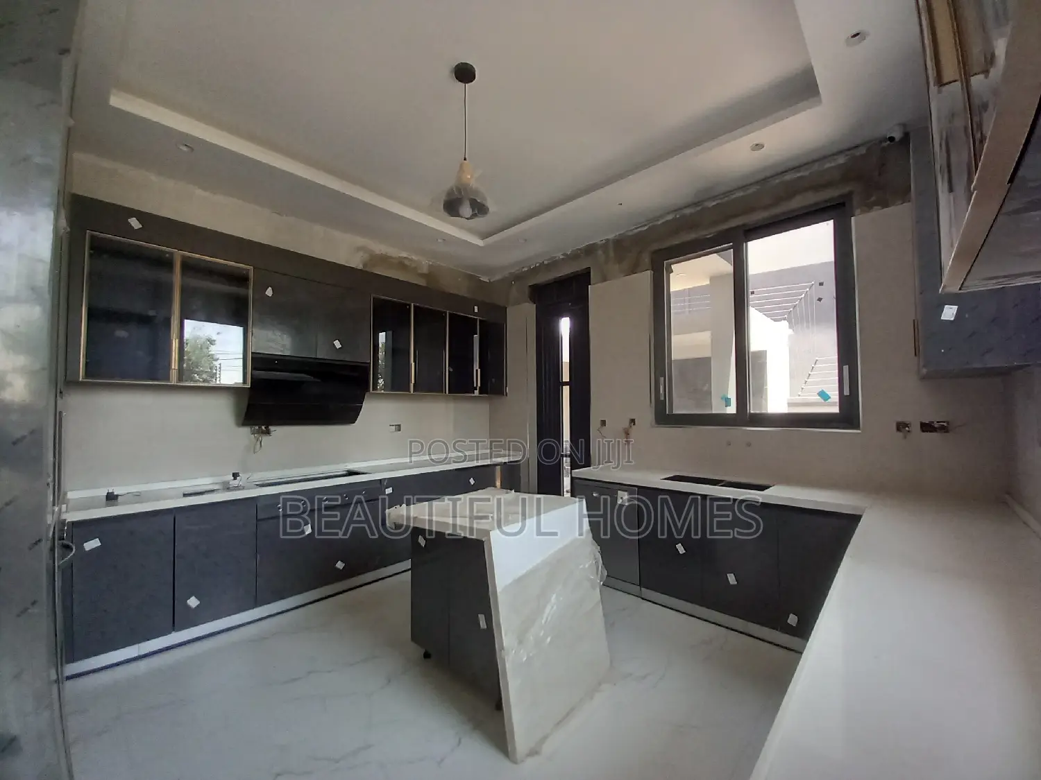 Furnished 6bdrm Mansion in Kyanja Rich, Nakawa for sale in Nakawa