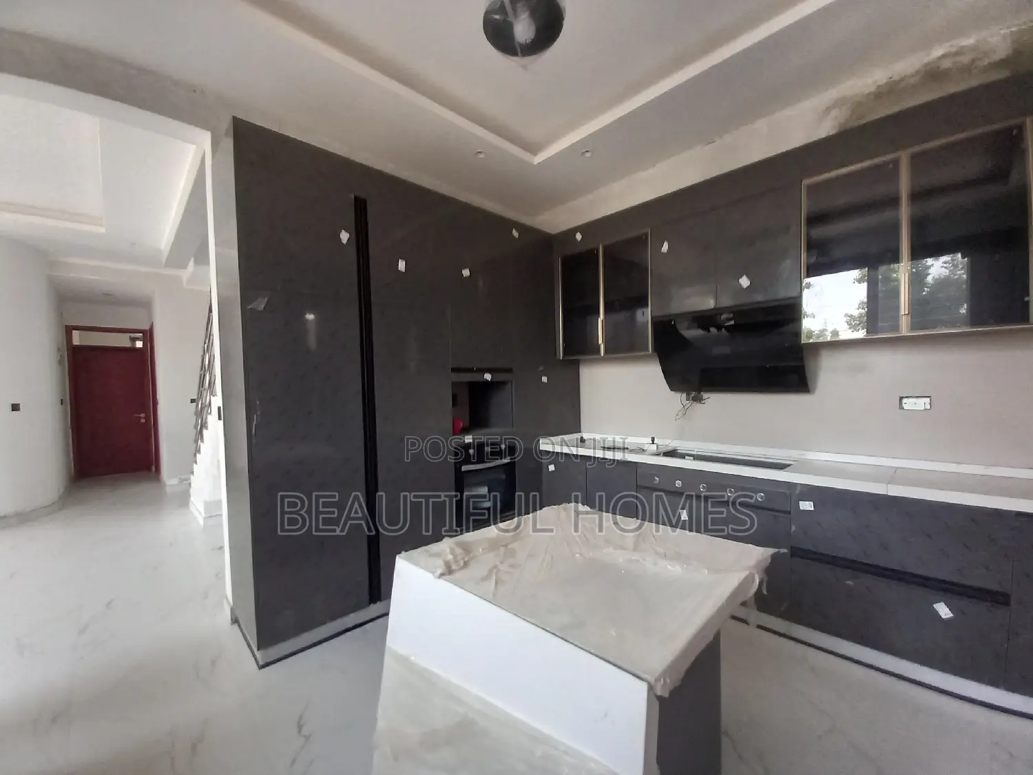Furnished 6bdrm Duplex in Kyanja Central for sale in Central Division