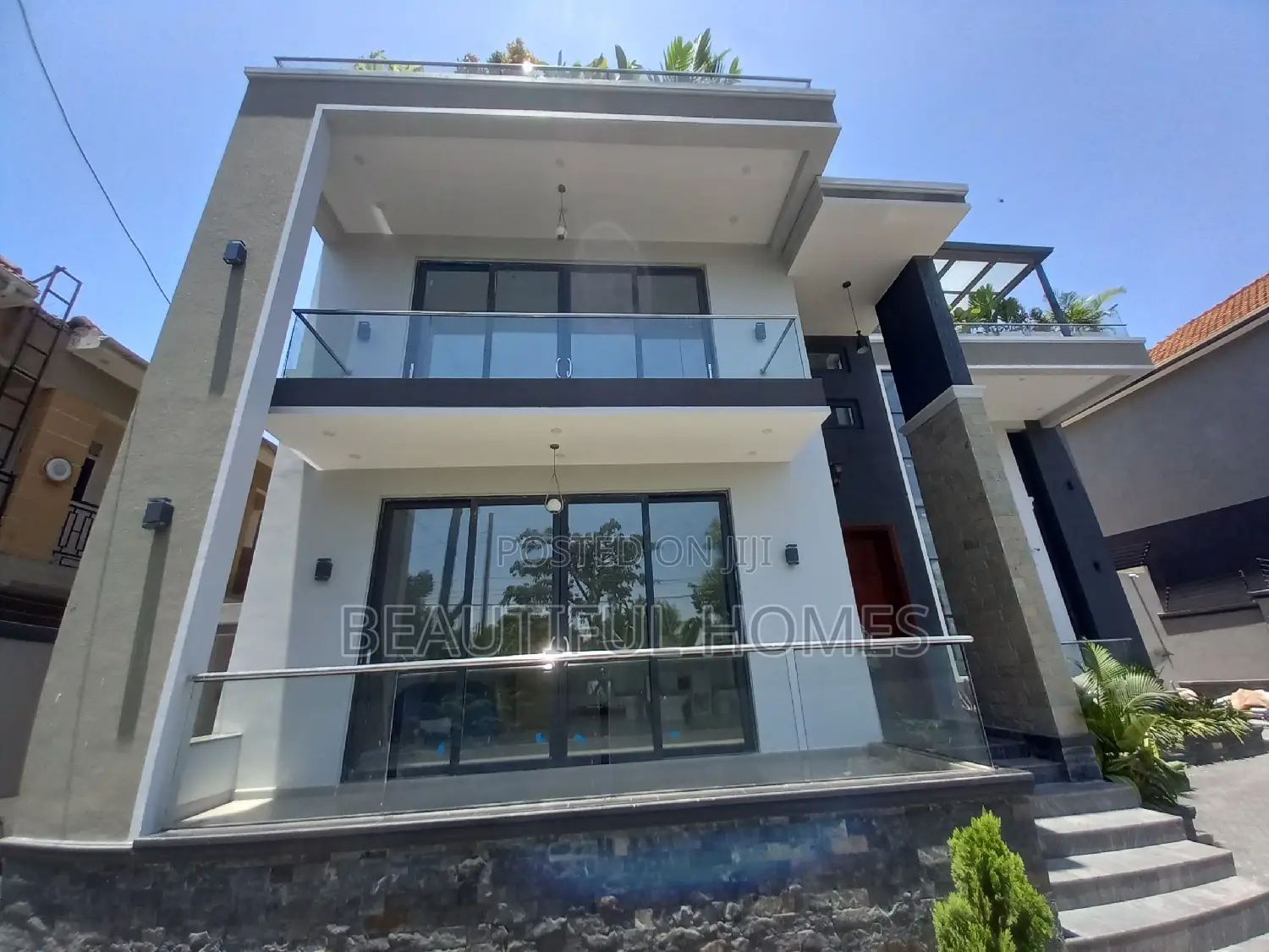 Furnished 6bdrm Duplex in Kyanja, Central Division for sale in Central Division