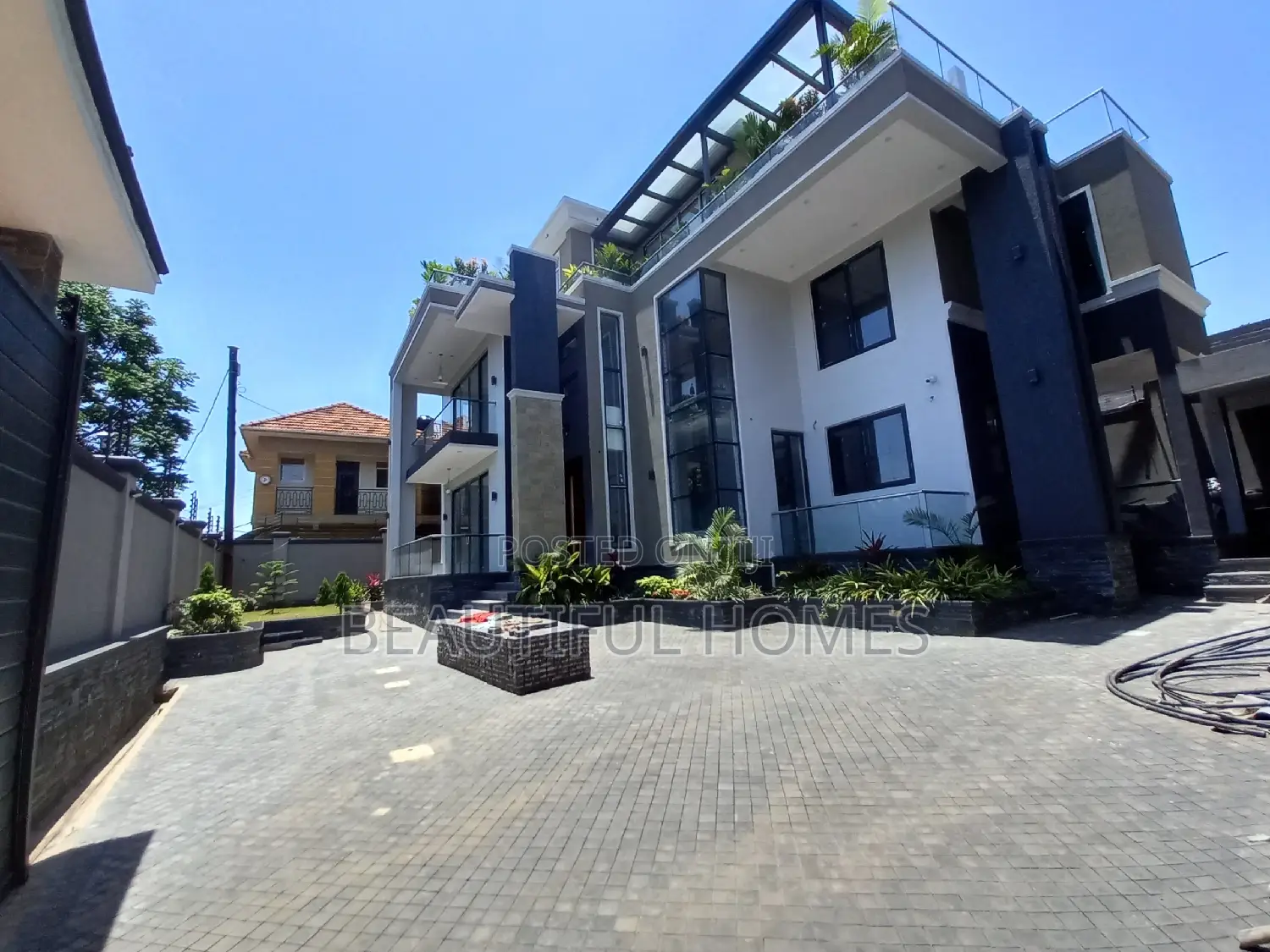 Furnished 6bdrm Mansion in Kyanja, Central Division for sale in Central Division