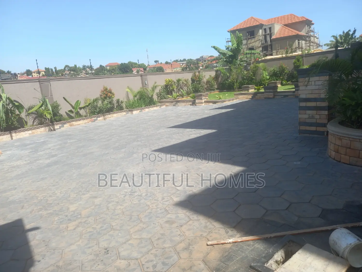 Furnished 7bdrm Mansion in Kisaasi All Tarmack, Nakawa for sale in Nakawa