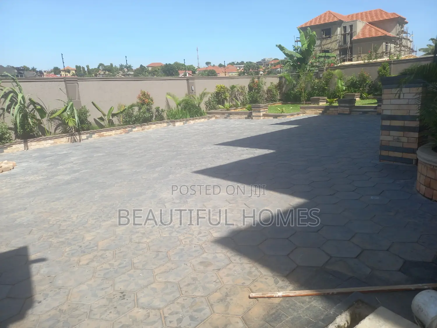 Furnished 7bdrm Mansion in Kisaasi, Nakawa for sale in Nakawa