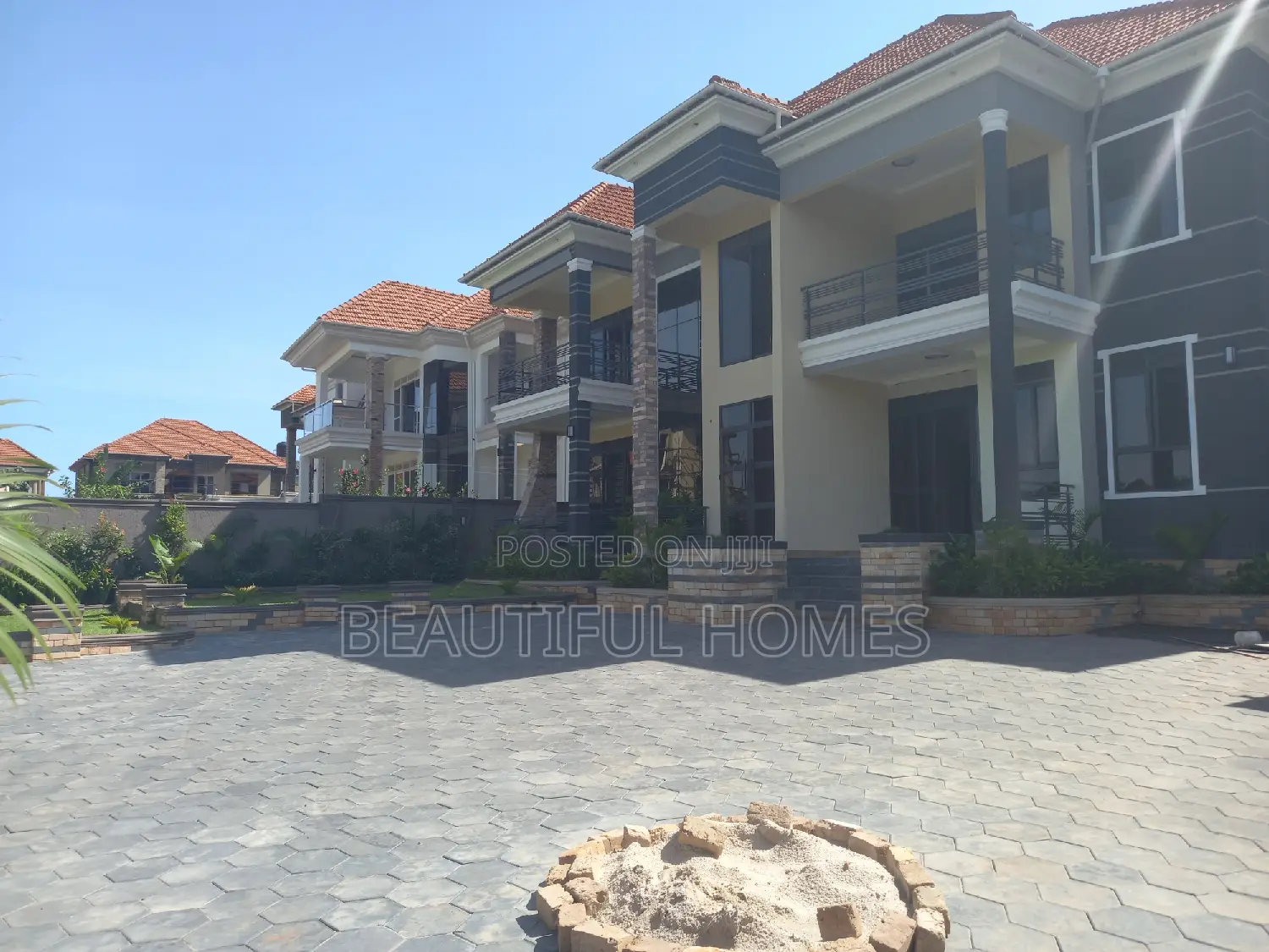 Furnished 7bdrm Duplex in Kisaasi, Central Division for sale in Central Division