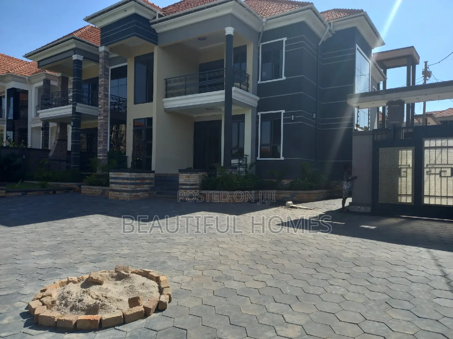 Furnished 7bdrm Mansion in Kisaasi, Central Division for sale in Central Division