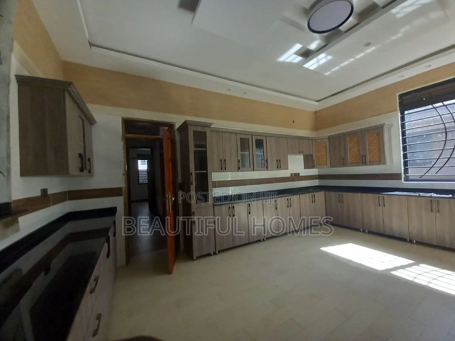 Furnished 7bdrm Mansion in Kisaasi Posh, Central Division for sale in Central Division