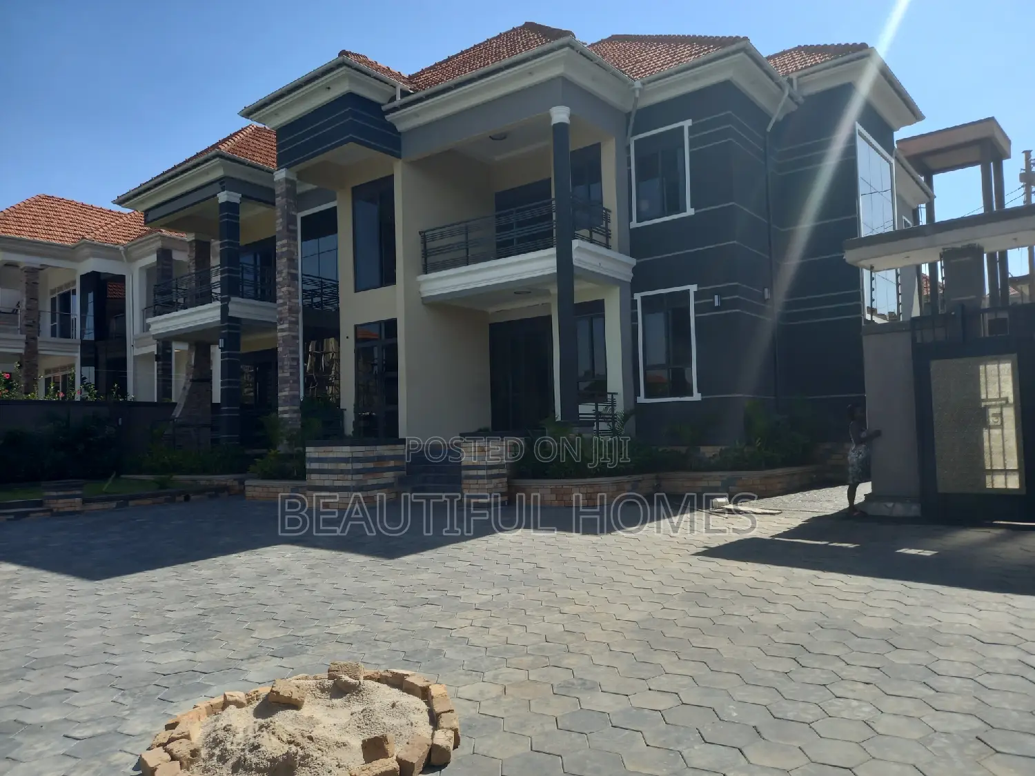 Furnished 7bdrm House in Kisaasi, Central Division for sale in Central Division