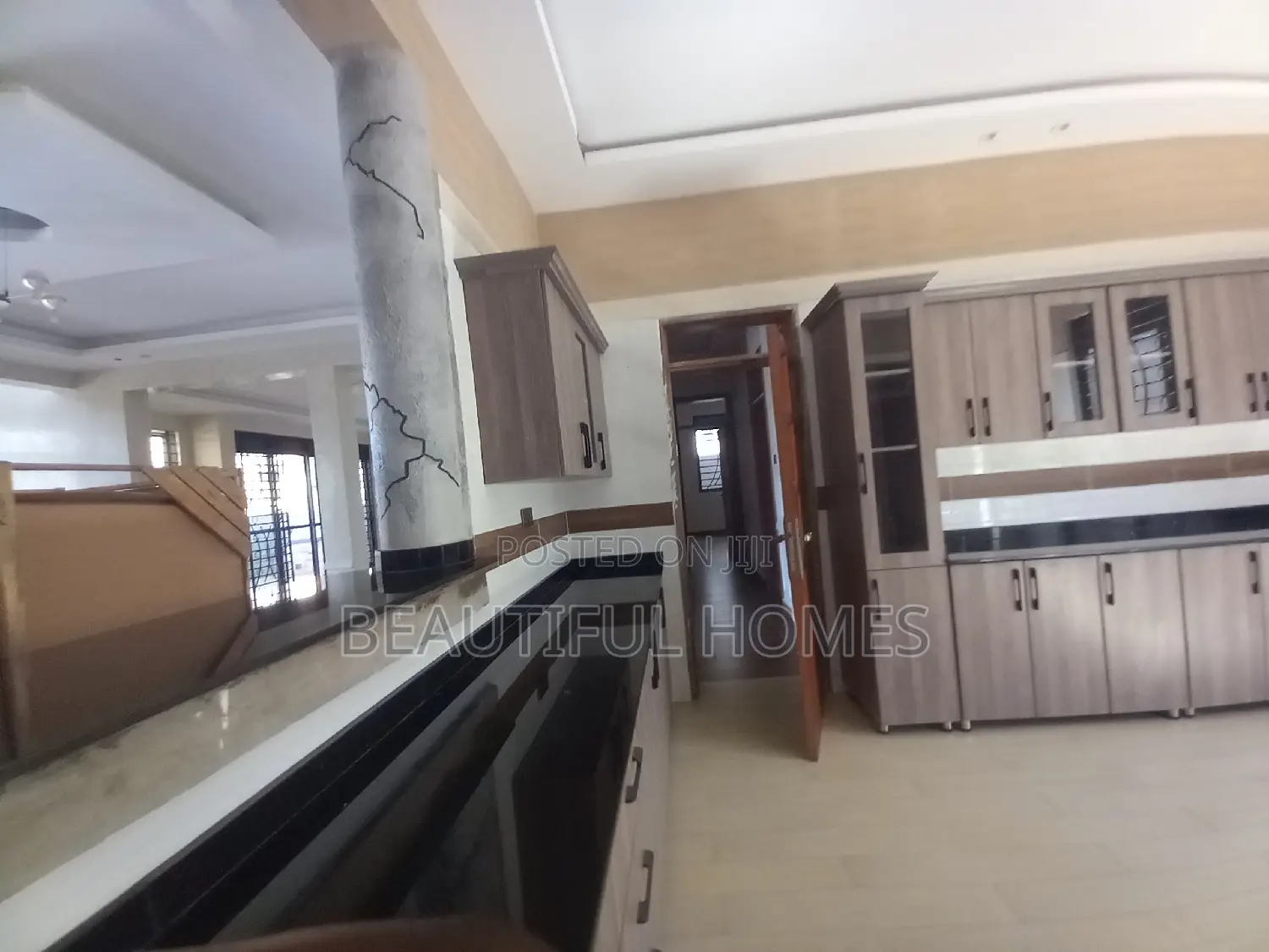 Furnished 7bdrm Mansion in Kisaasi, Central Division for sale in Central Division