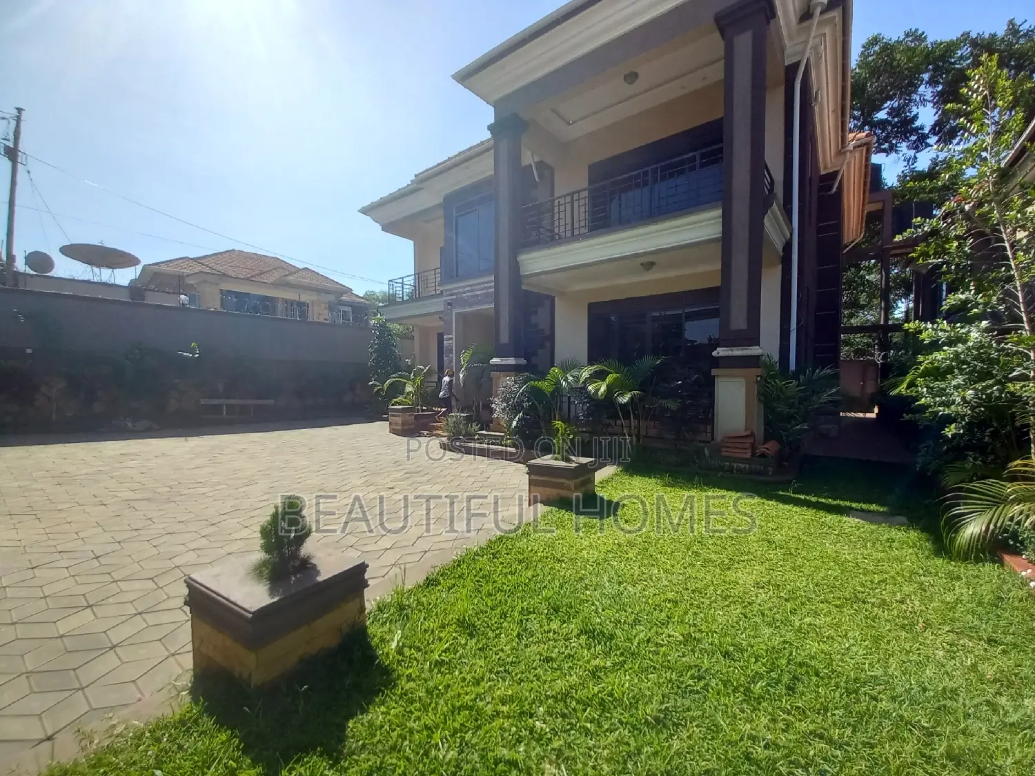 Furnished 5bdrm House in Kisaasi, Nakawa for sale in Nakawa
