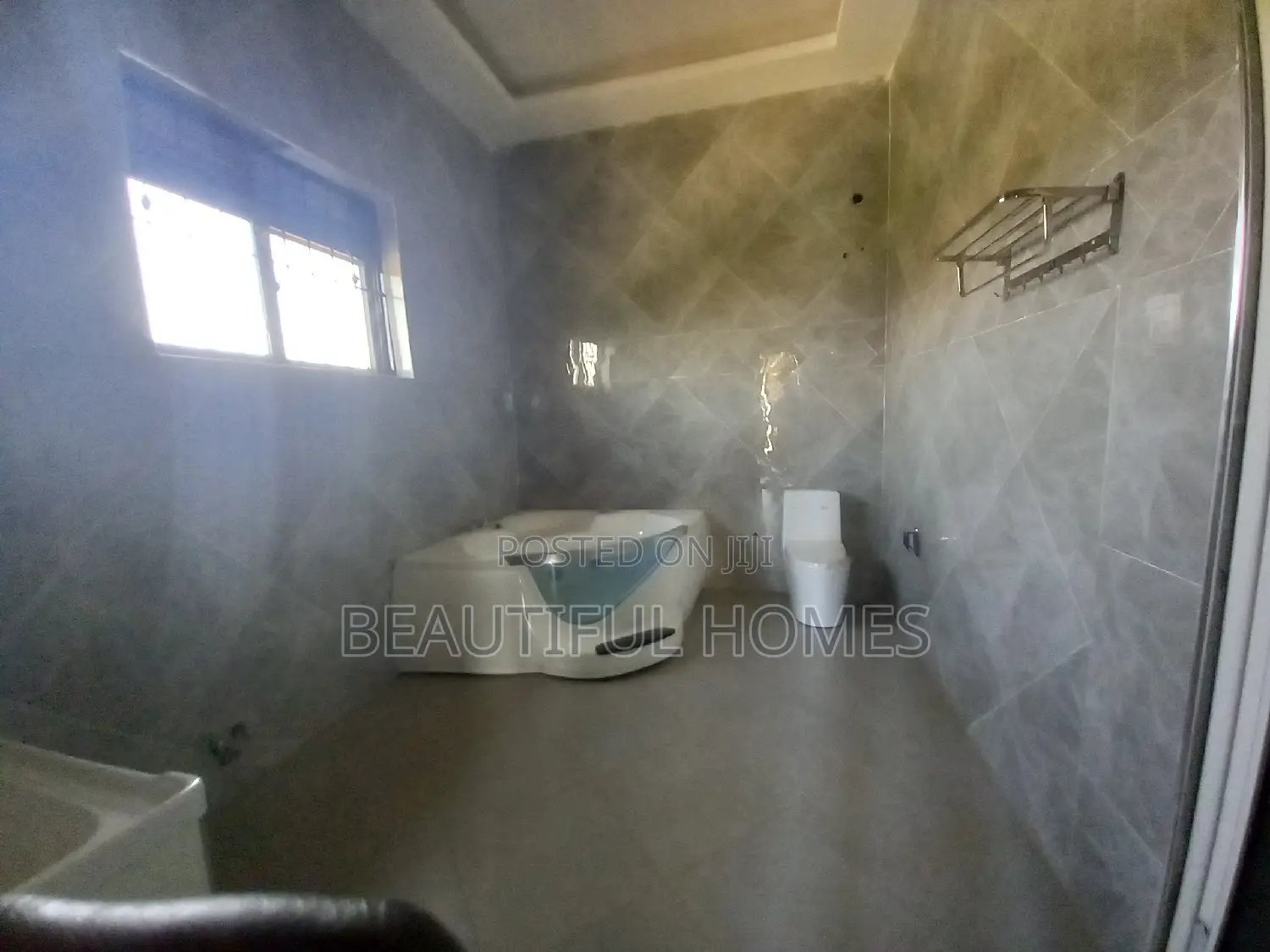 Furnished 6bdrm Mansion in Kisaasi, Nakawa for sale in Nakawa