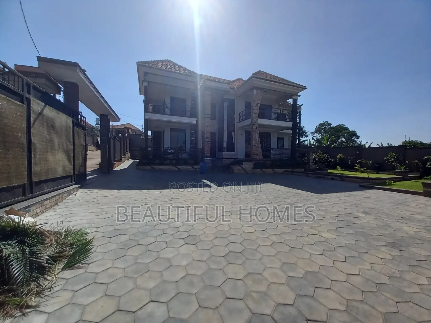 Furnished 7bdrm Mansion in Kisaasi, Nakawa for sale in Nakawa
