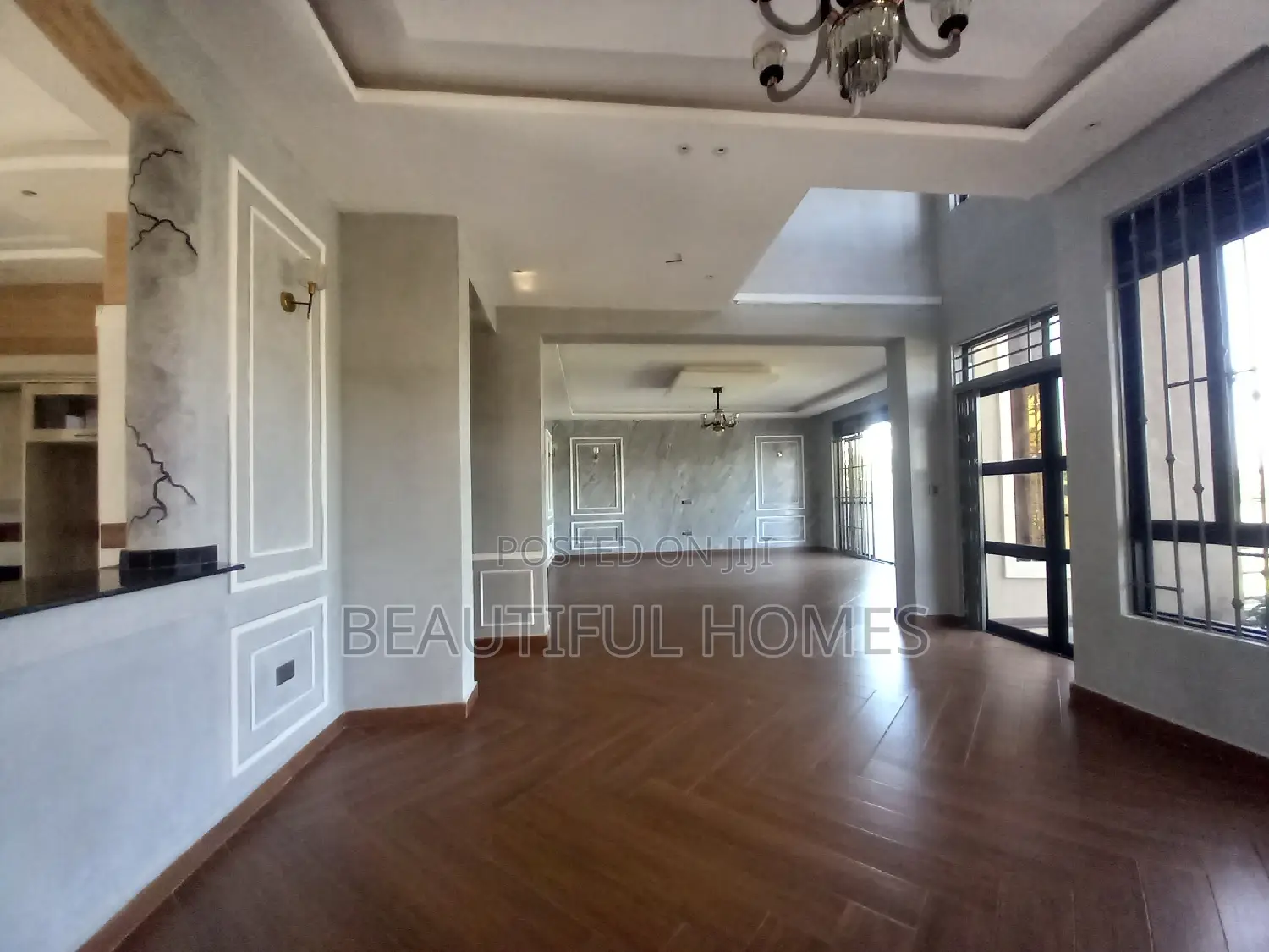 Furnished 7bdrm Duplex in Kisaasi, Nakawa for sale in Nakawa