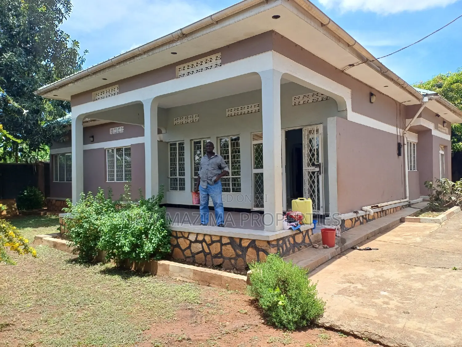 3bdrm Bungalow in Makindye Heights, Division A for sale in Division A