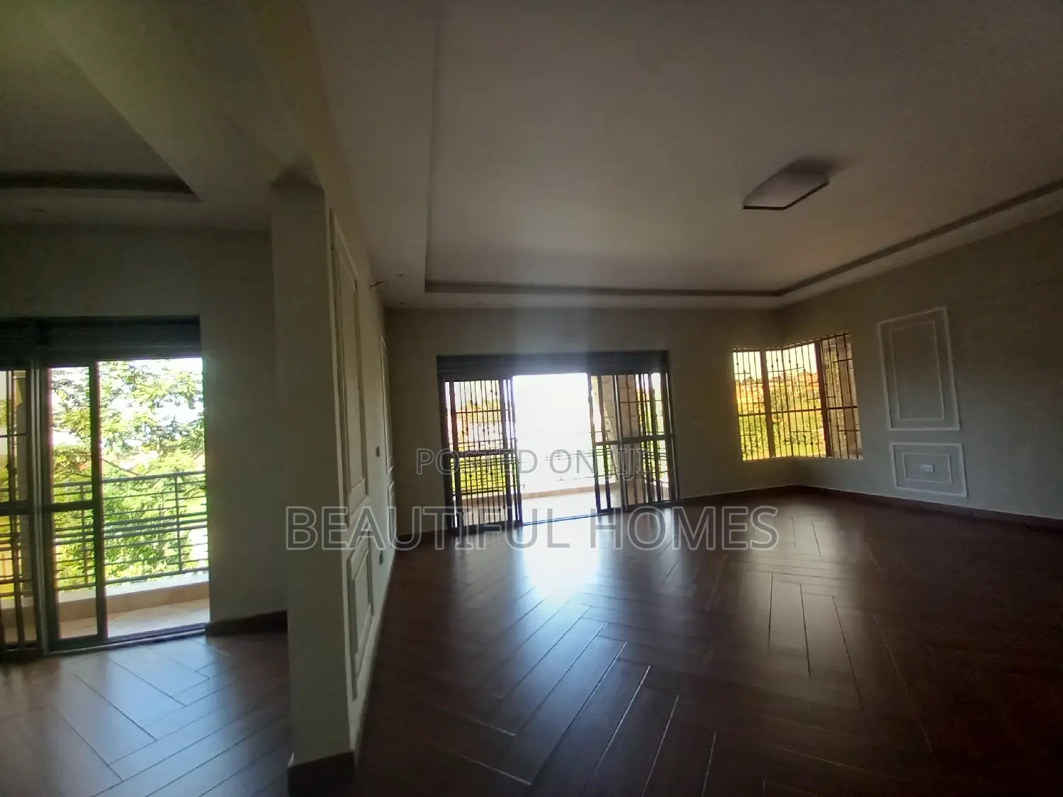 Furnished 7bdrm Mansion in Kisaasi, Central Division for sale in Central Division