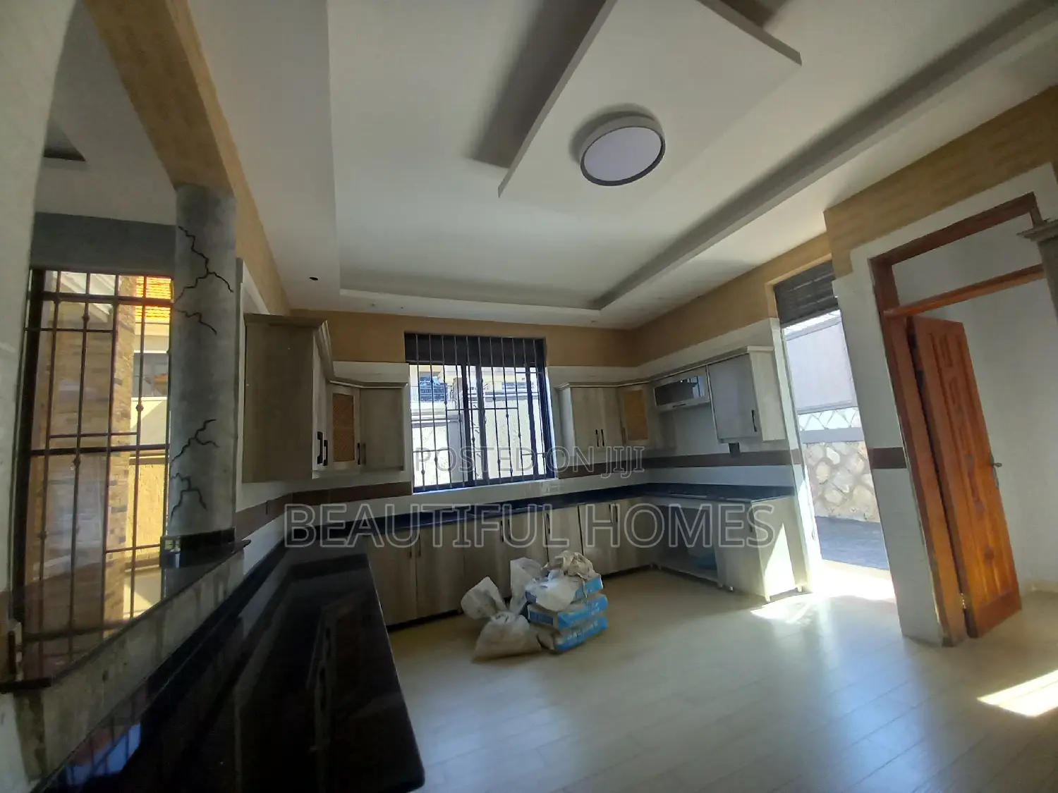 Furnished 7bdrm Mansion in Kisaasi, Central Division for sale in Central Division