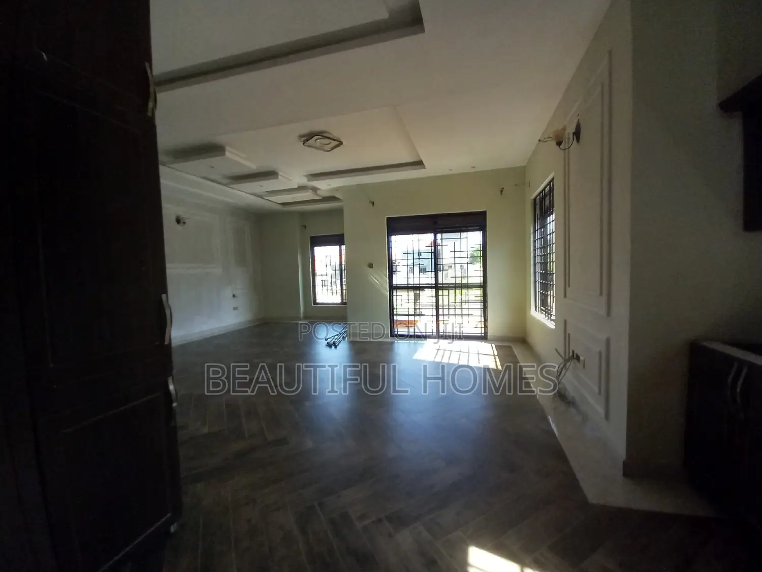 Furnished 5bdrm Mansion in Kisaasi, Nakawa for sale in Nakawa