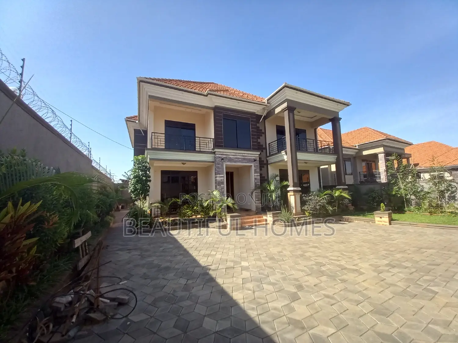 Furnished 5bdrm Mansion in Kisaasi, Nakawa for sale in Nakawa