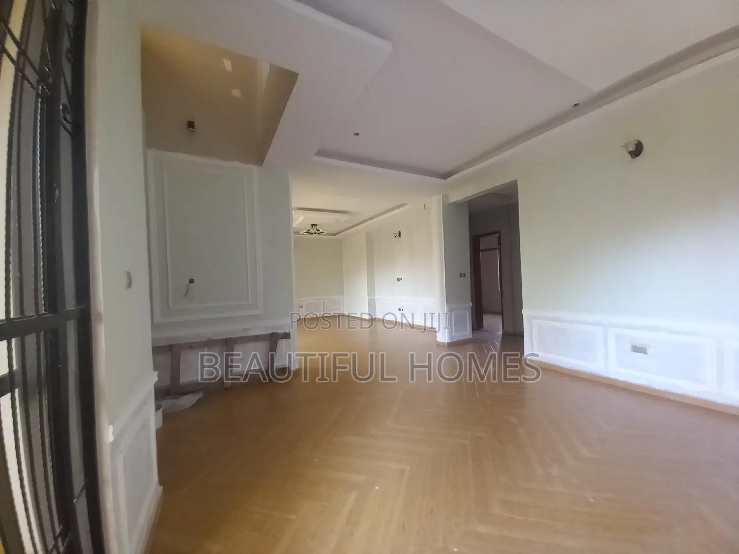 Furnished 6bdrm Mansion in Kisaasi Ministers, Nakawa for sale in Nakawa