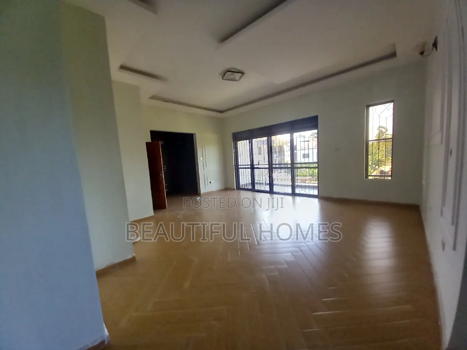 Furnished 6bdrm Mansion in Kisaasi Ministers, Nakawa for sale in Nakawa