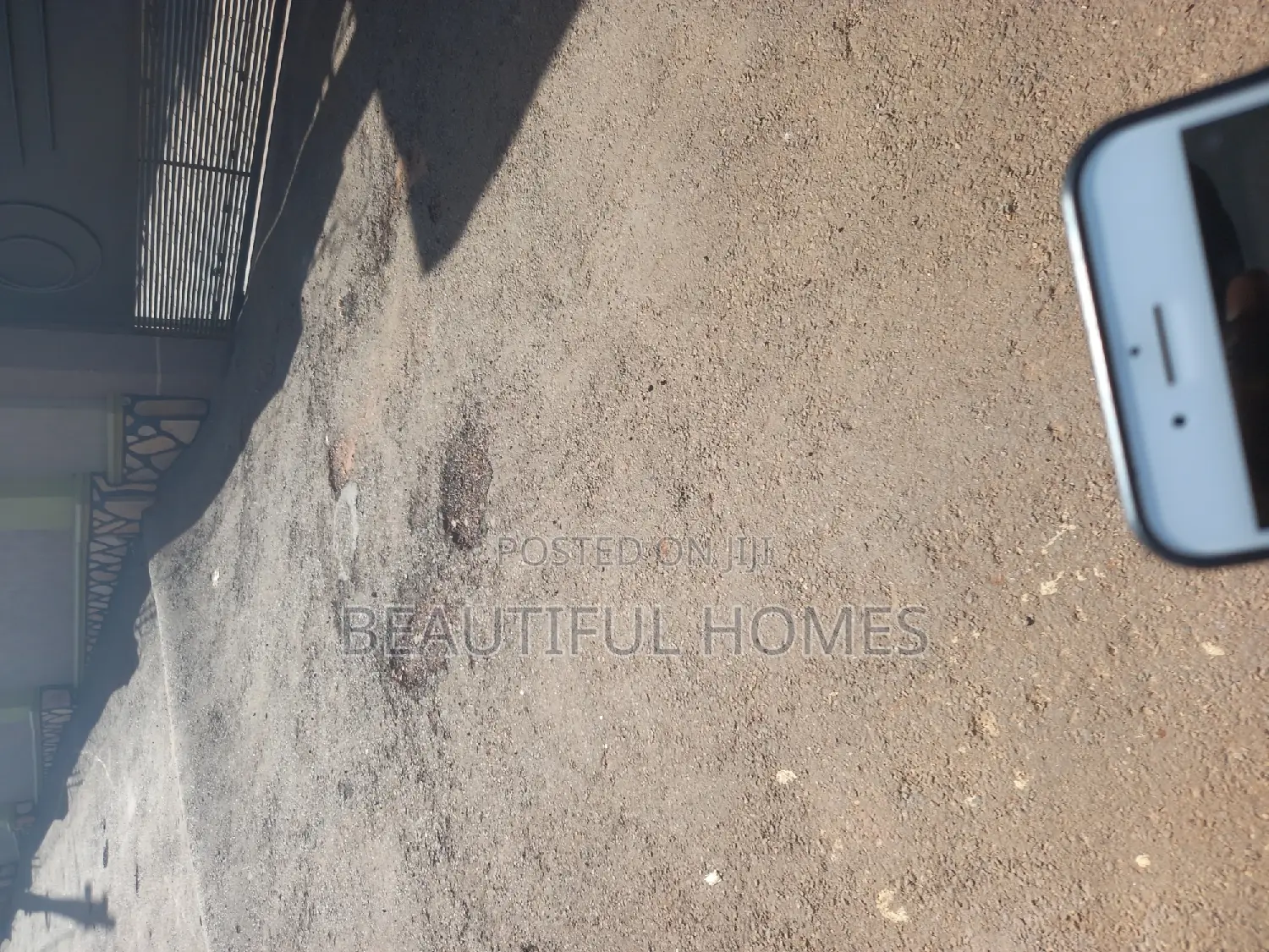 Furnished 6bdrm Duplex in Kisaasi, Central Division for sale in Central Division