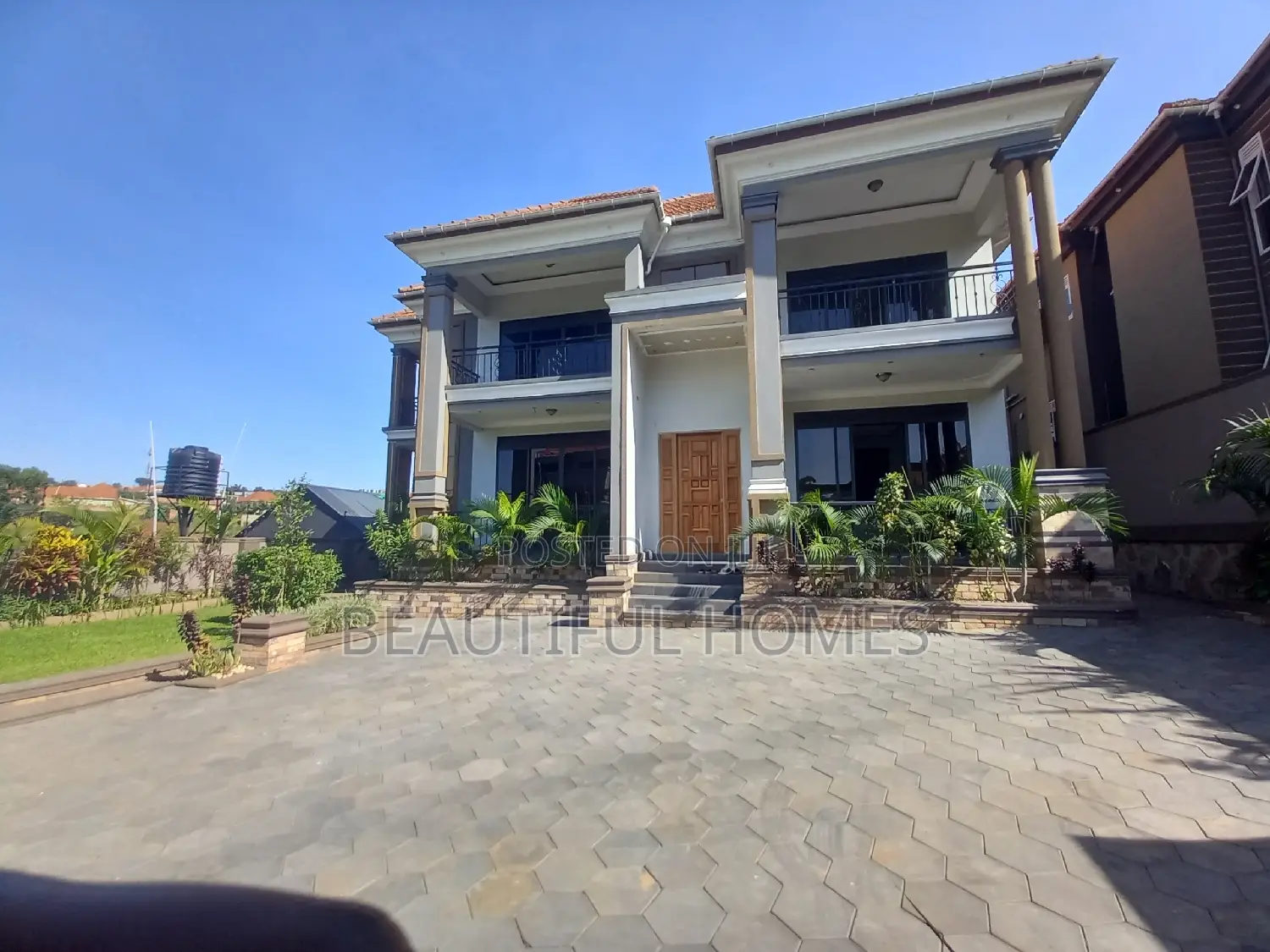 Furnished 6bdrm Duplex in Kisaasi, Central Division for sale in Central Division