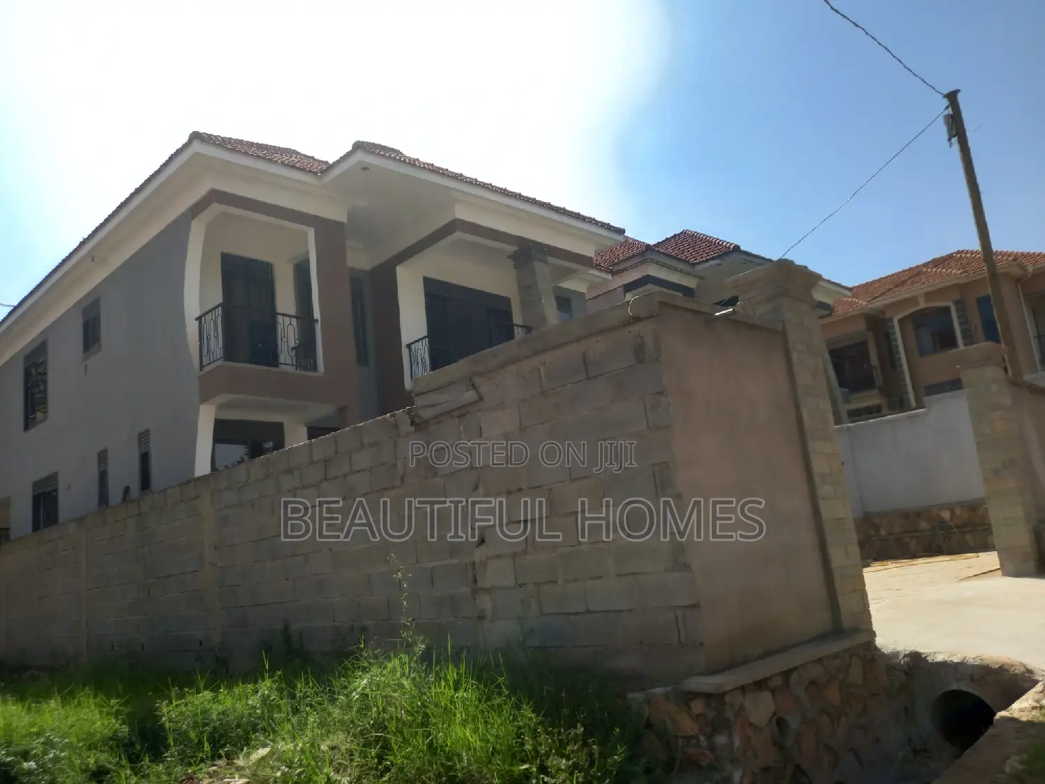 Furnished 5bdrm Duplex in Kira Mamerito Road for sale in Kira