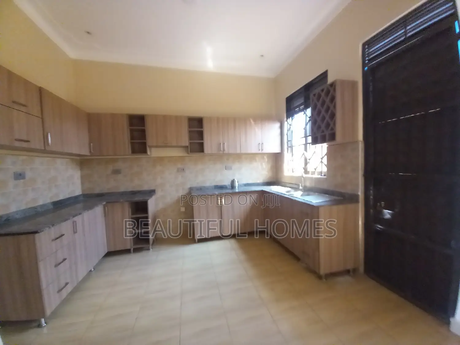 Furnished 3bdrm House in Nakwero, Kira for sale in Kira