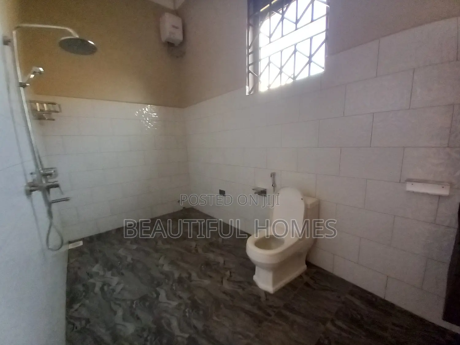 Furnished 3bdrm Bungalow in Nakwero, Kira for sale in Kira