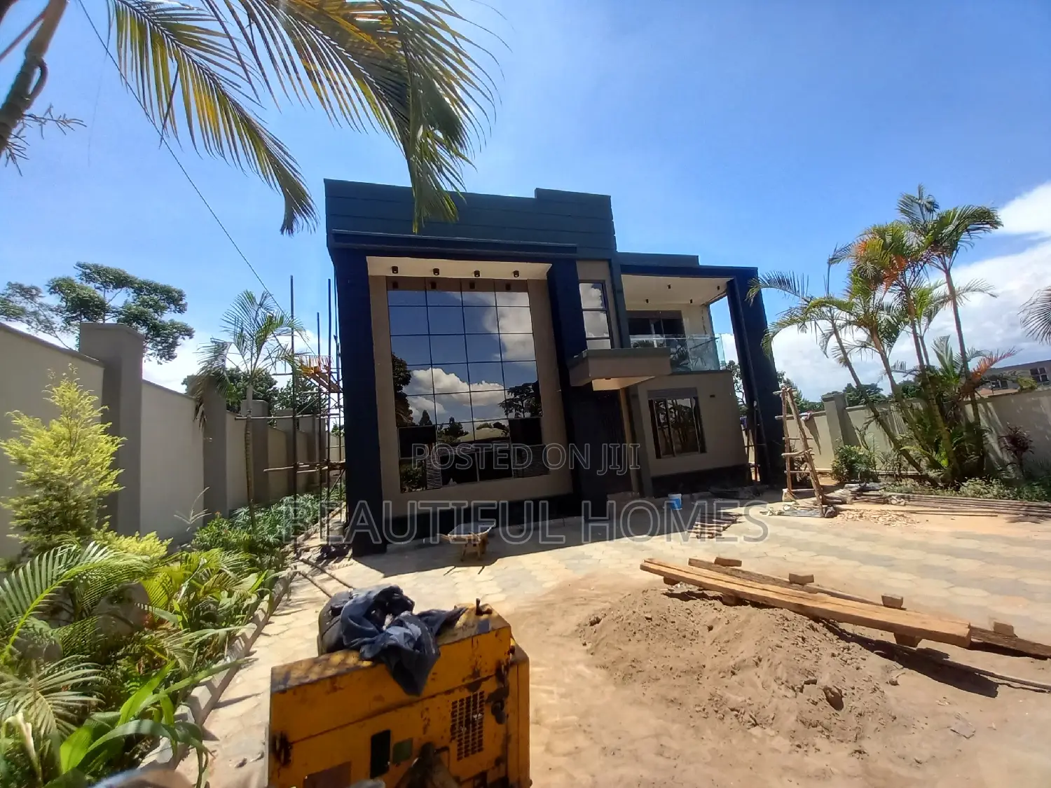 Furnished 5bdrm Duplex in Kyanja Rich Estate, Central Division in Central Division