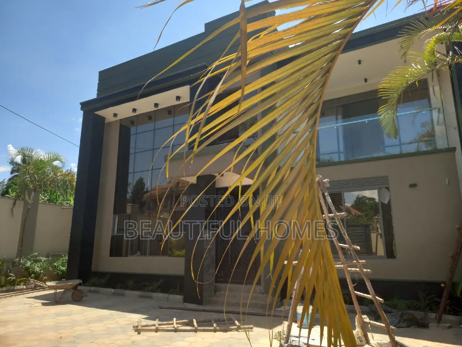 Furnished 5bdrm Duplex in Kyanja Rich, Nakawa for sale in Nakawa
