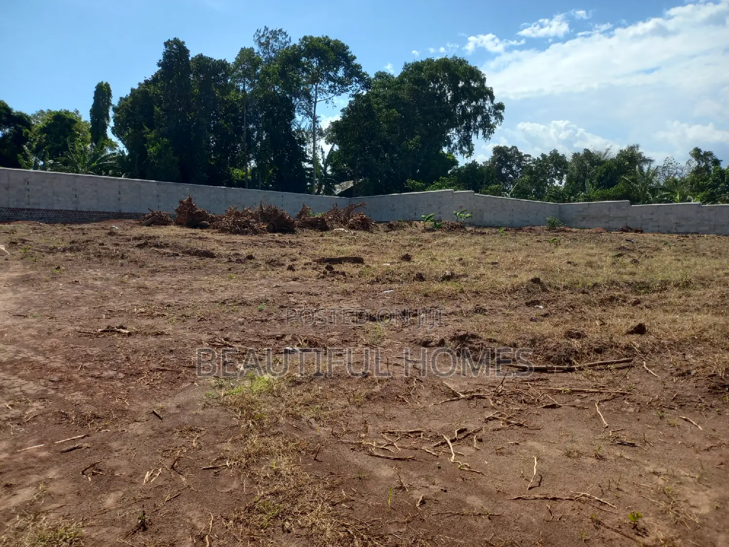 1.3acres Fenced at Najjera on Sell in Central Division