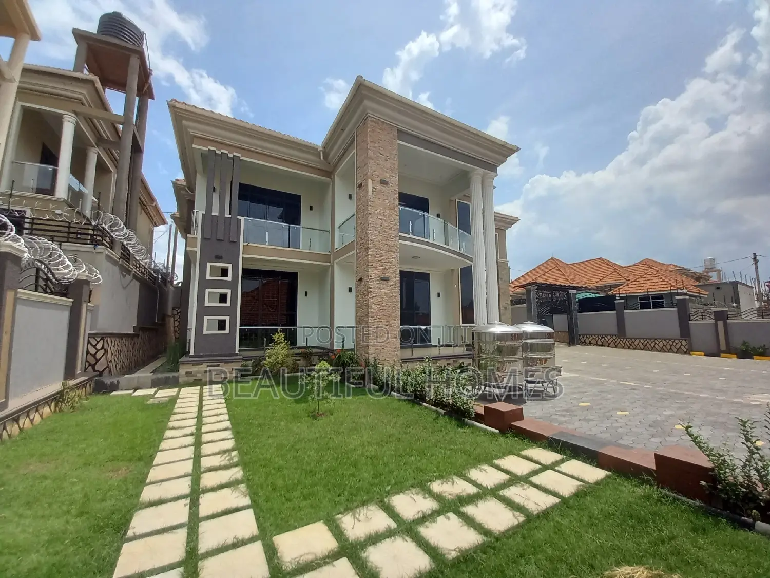 Furnished 6bdrm Duplex in Kira for sale in Kira