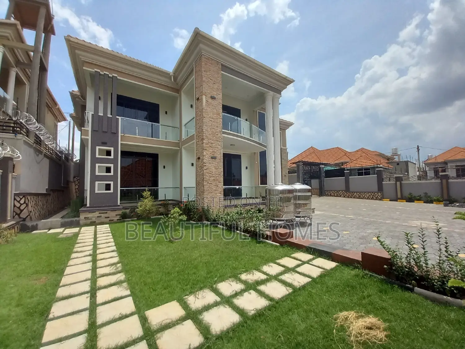 Furnished 6bdrm House in Kira for sale in Kira