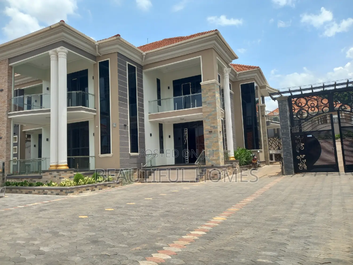 Furnished 6bdrm House in Kira for sale in Kira