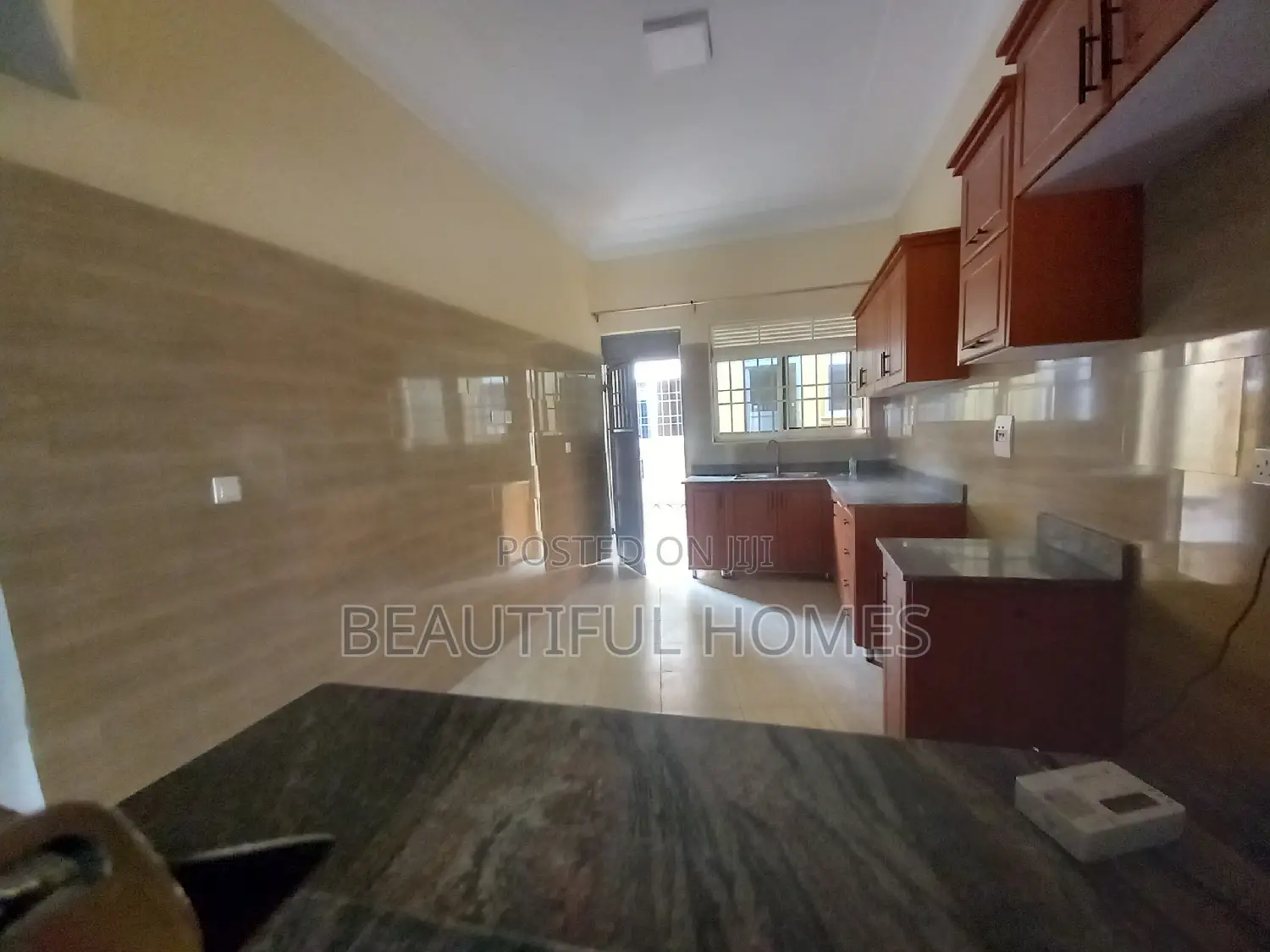 Furnished 4bdrm House in Kira for sale in Kira