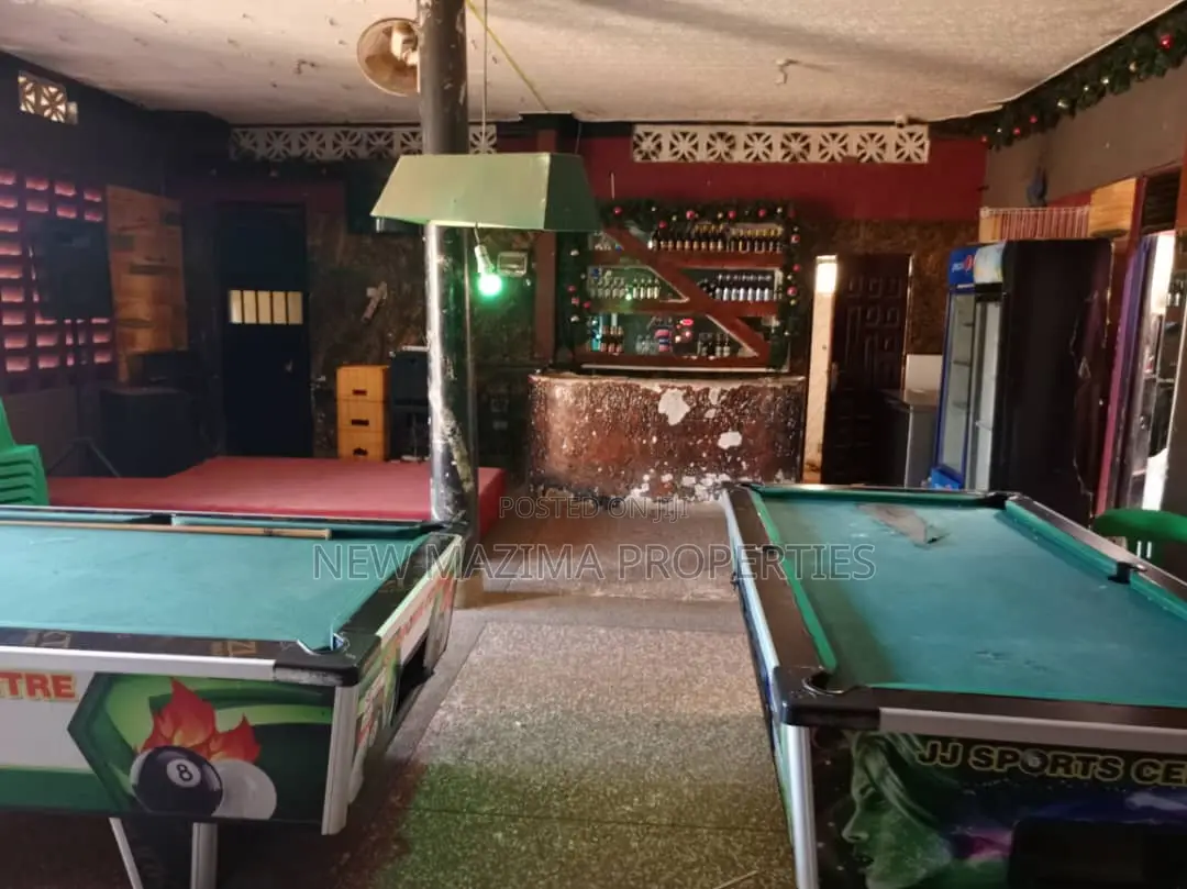 Guest House and Bar of Overy 11 Guest Rooms Pool Tables in Division A