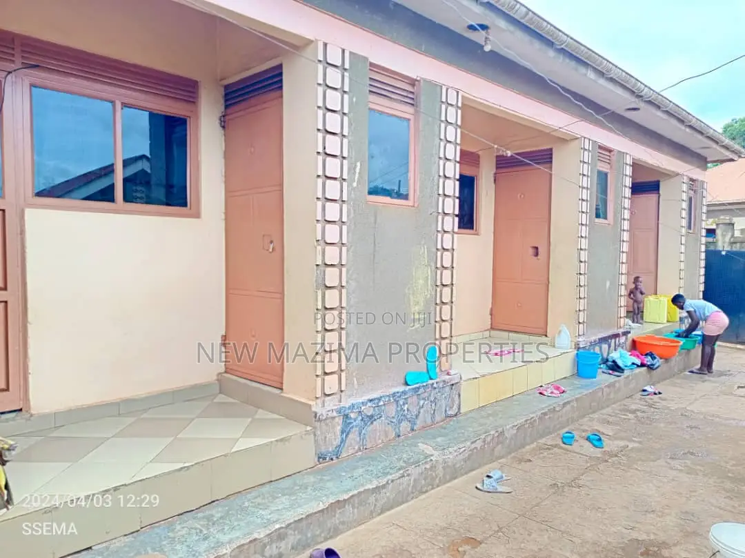 3bdrm House in Bulenga Town, Division A for sale in Division A