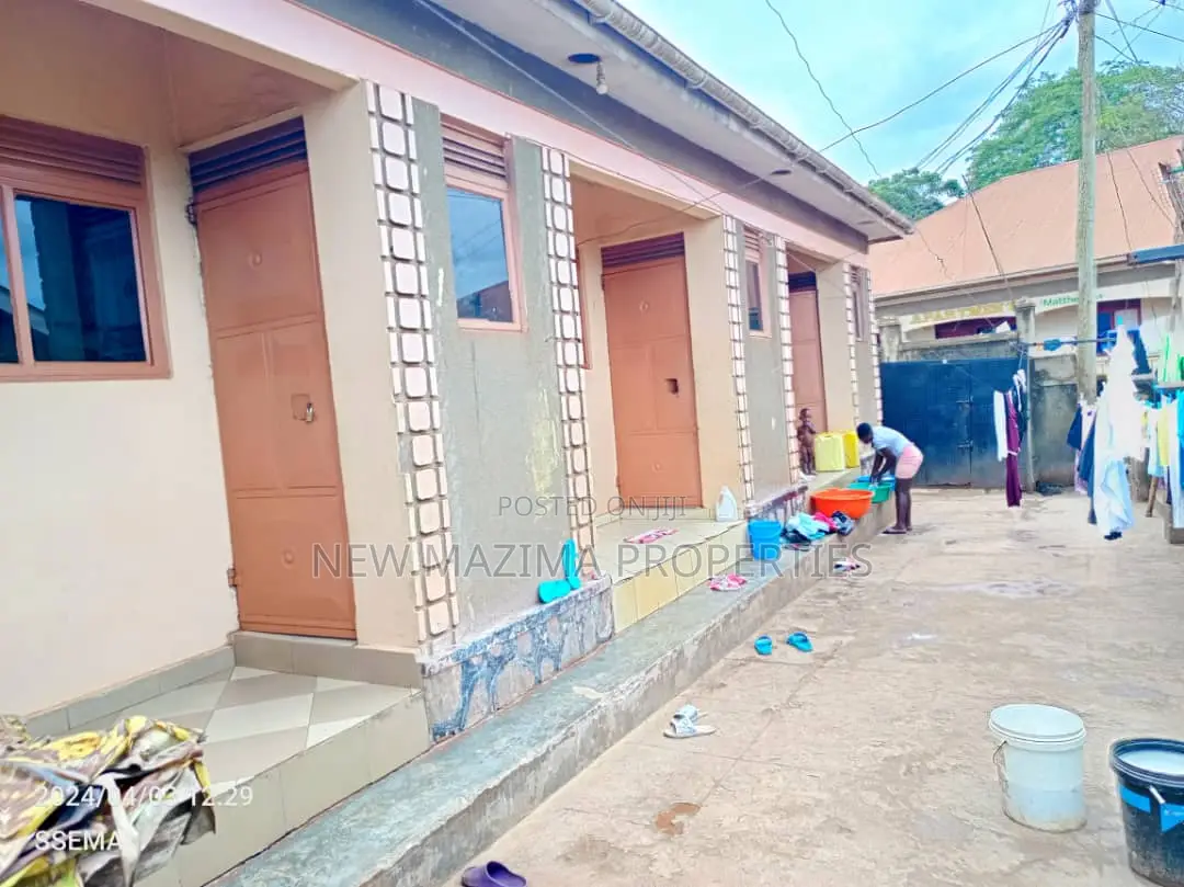 3bdrm House in Bulenga Town, Division A for sale in Division A