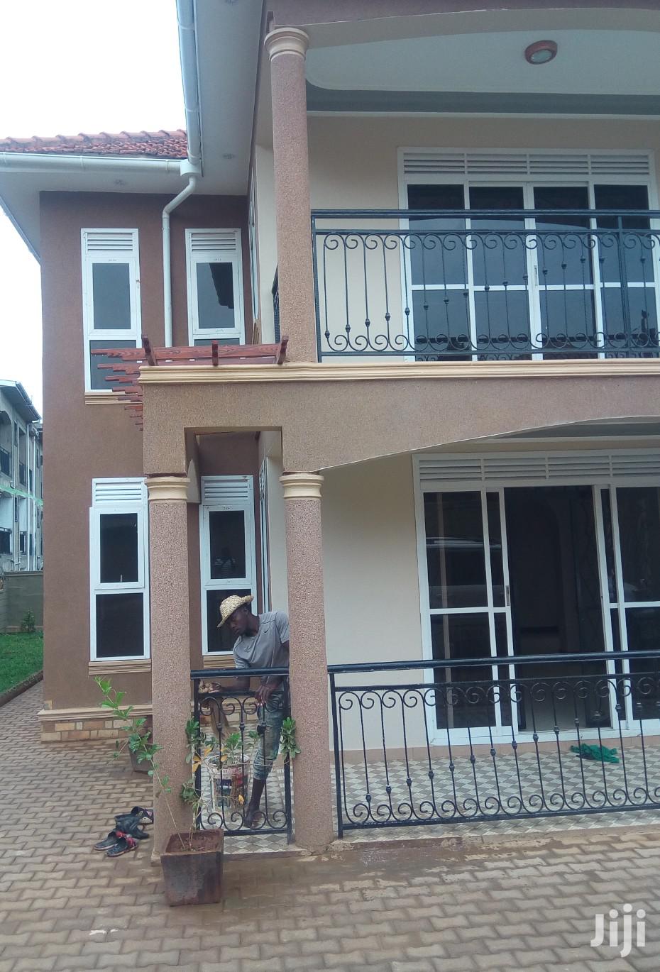 Naalya Classy New Home On The Market in Kampala