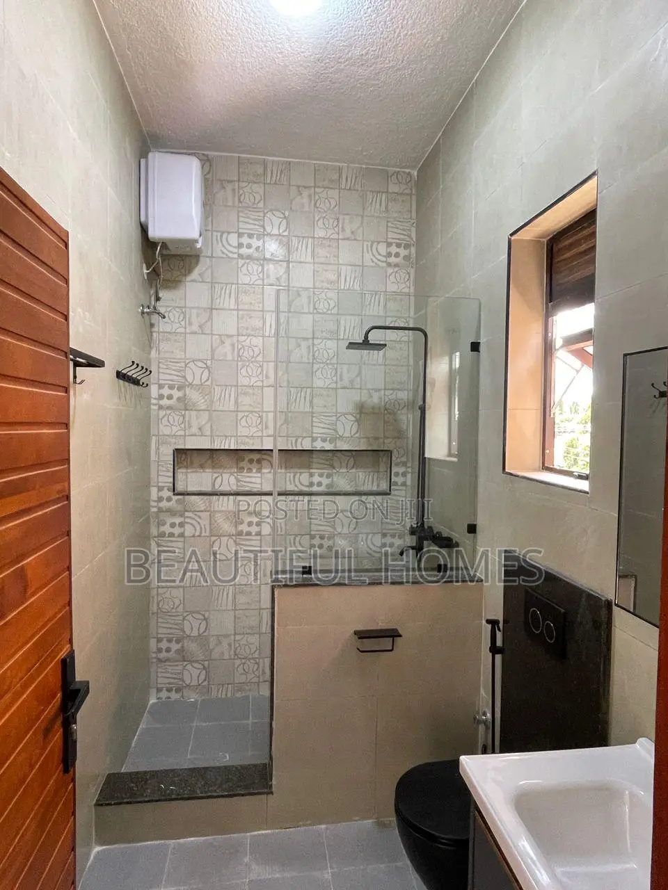 Furnished 2bdrm Apartment in Mutungo Bugolobi, Nakawa for sale in Nakawa