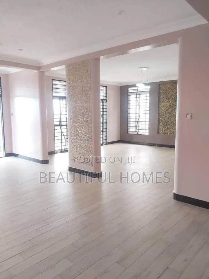 Furnished 6bdrm Mansion in Kigo Munyonyo, Makindye for sale in Makindye