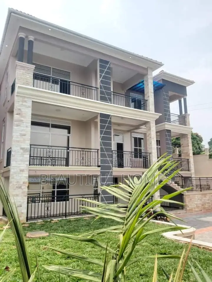 Furnished 6bdrm Duplex in Kigo, Central Division for sale in Central Division