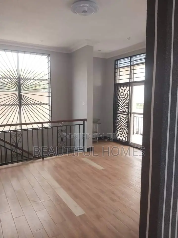 Furnished 6bdrm House in Kigo Munyonyo, Makindye for sale in Makindye