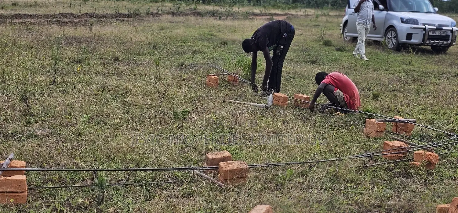 Are You Looking For Land Look No Further (Jevic Properties) in Wakiso / Wakiso