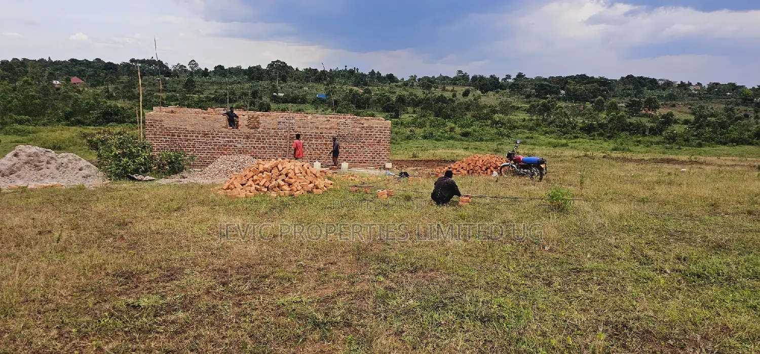 Are You Looking For Land Look No Further (Jevic Properties) in Wakiso / Wakiso
