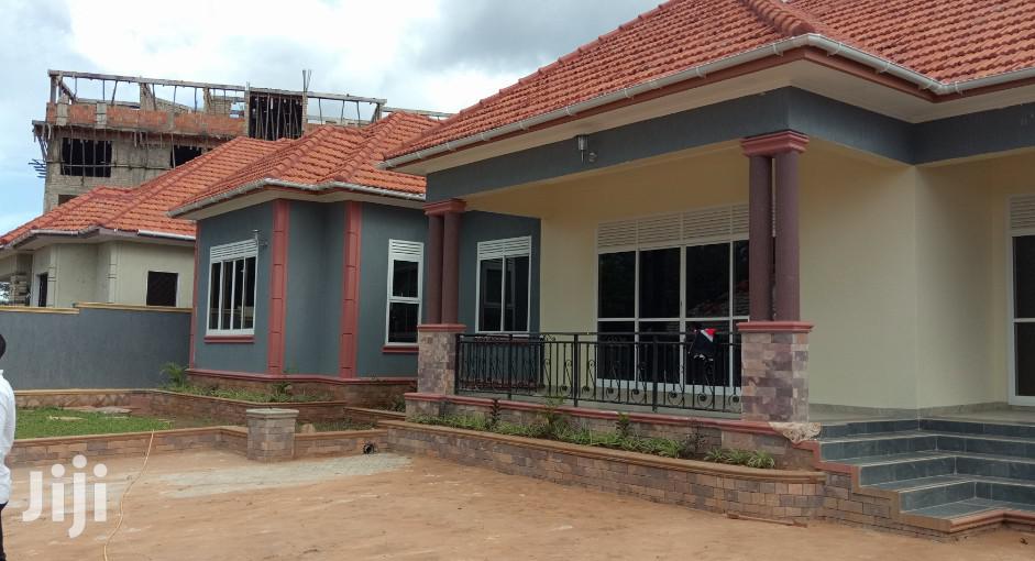 Kisasi Wonderfully Set Mansion on Sell in Kampala