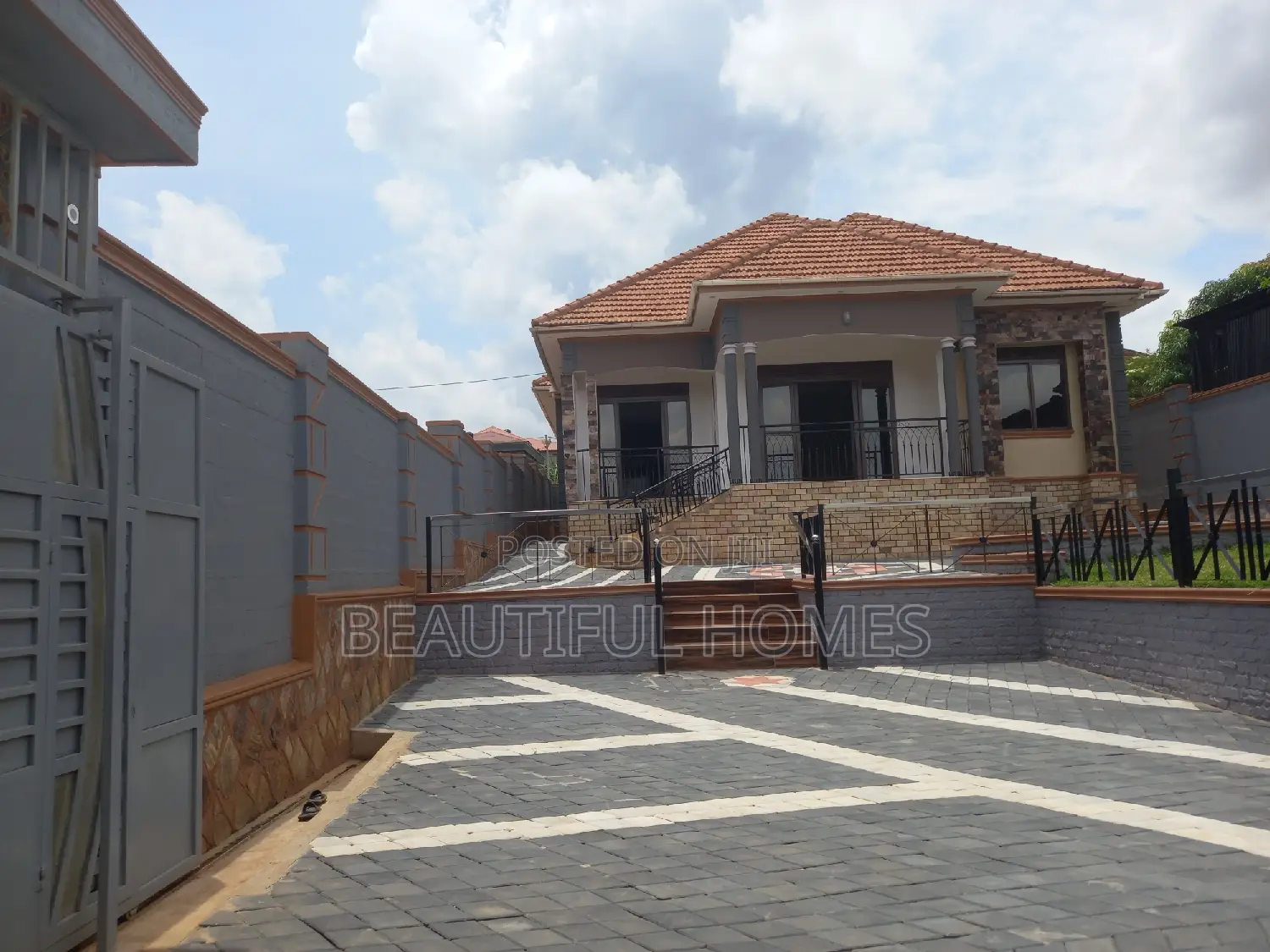 Furnished 4bdrm Bungalow in Kira for sale in Kira