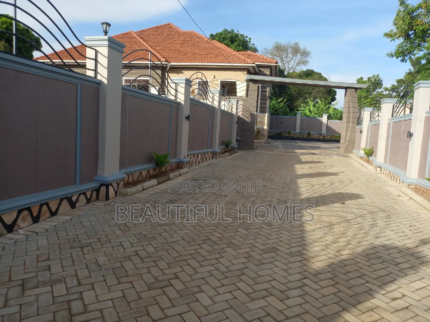 Furnished 5bdrm House in Kira, Central Division for sale in Central Division