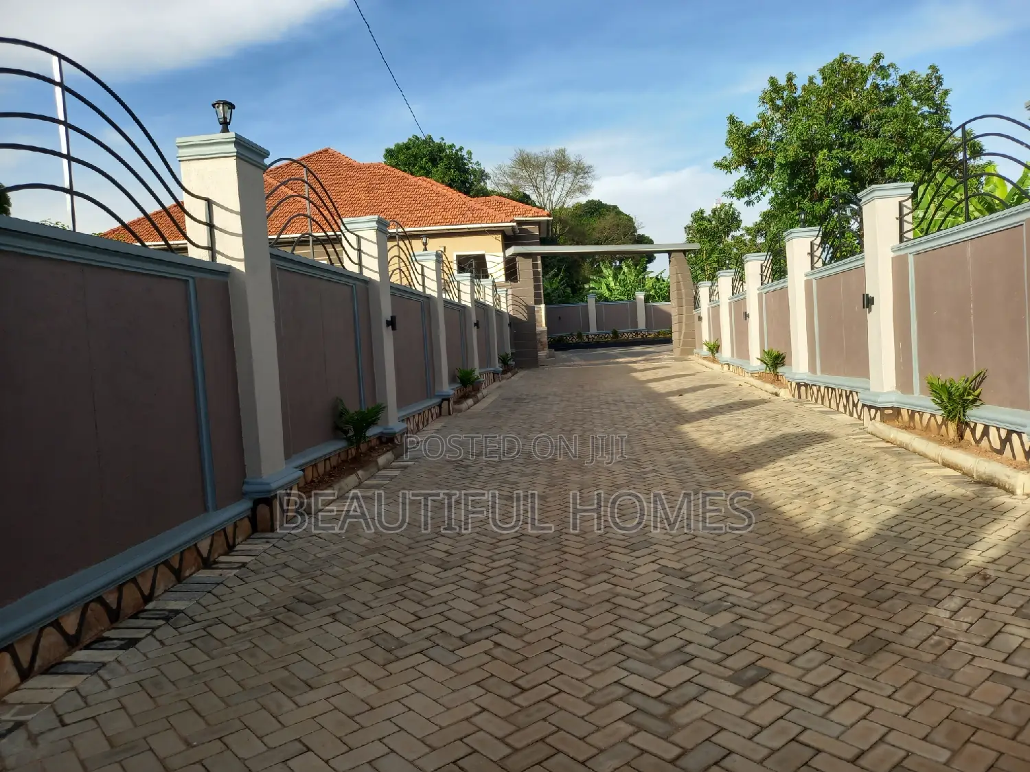 Furnished 5bdrm House in Kira, Central Division for sale in Central Division