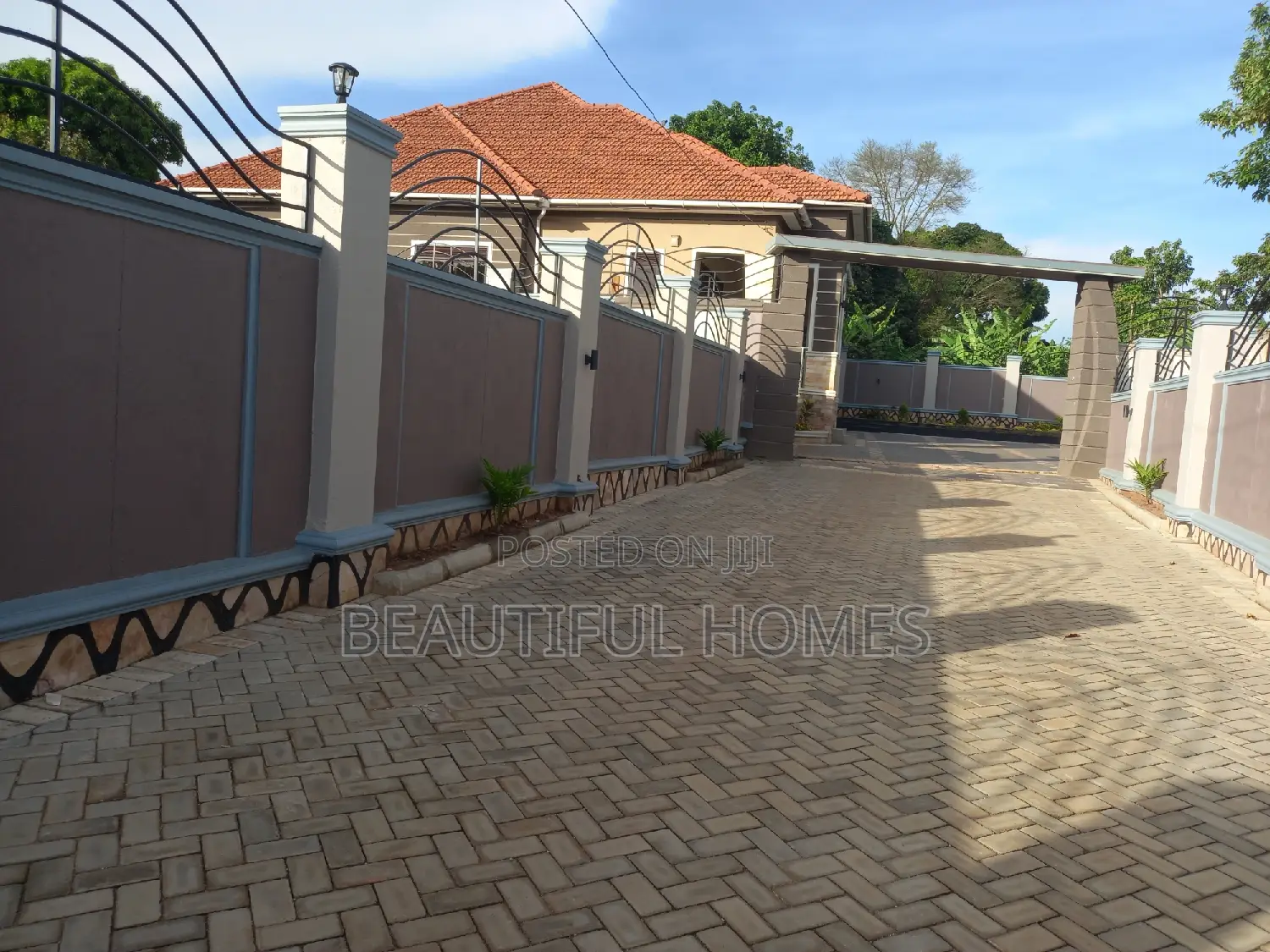 Furnished 5bdrm Bungalow in Kira Mamerito Road for sale in Kira