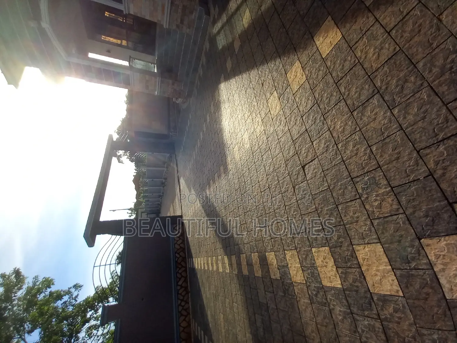 Furnished 5bdrm Mansion in Kira for sale in Kira